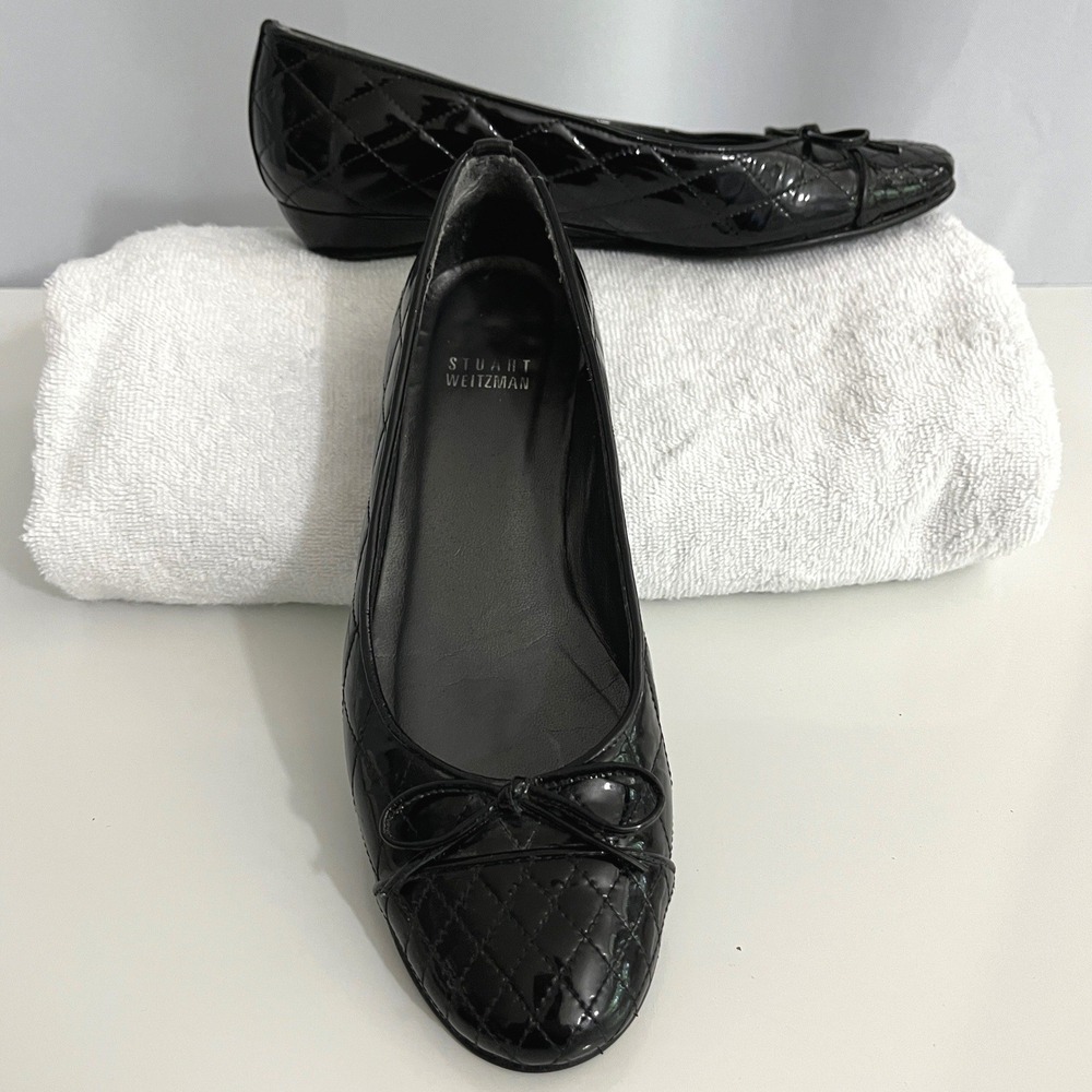Stuart Weitzman Ballet Flat Womens 7 Black Quilted Patent Wedge Classic